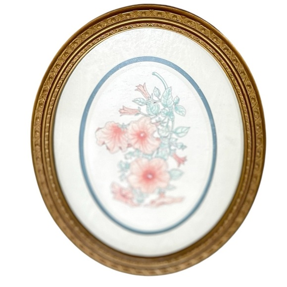 Vintage 1980’s oval Floral Illustration with Gold tone Frame - Picture 2 of 6